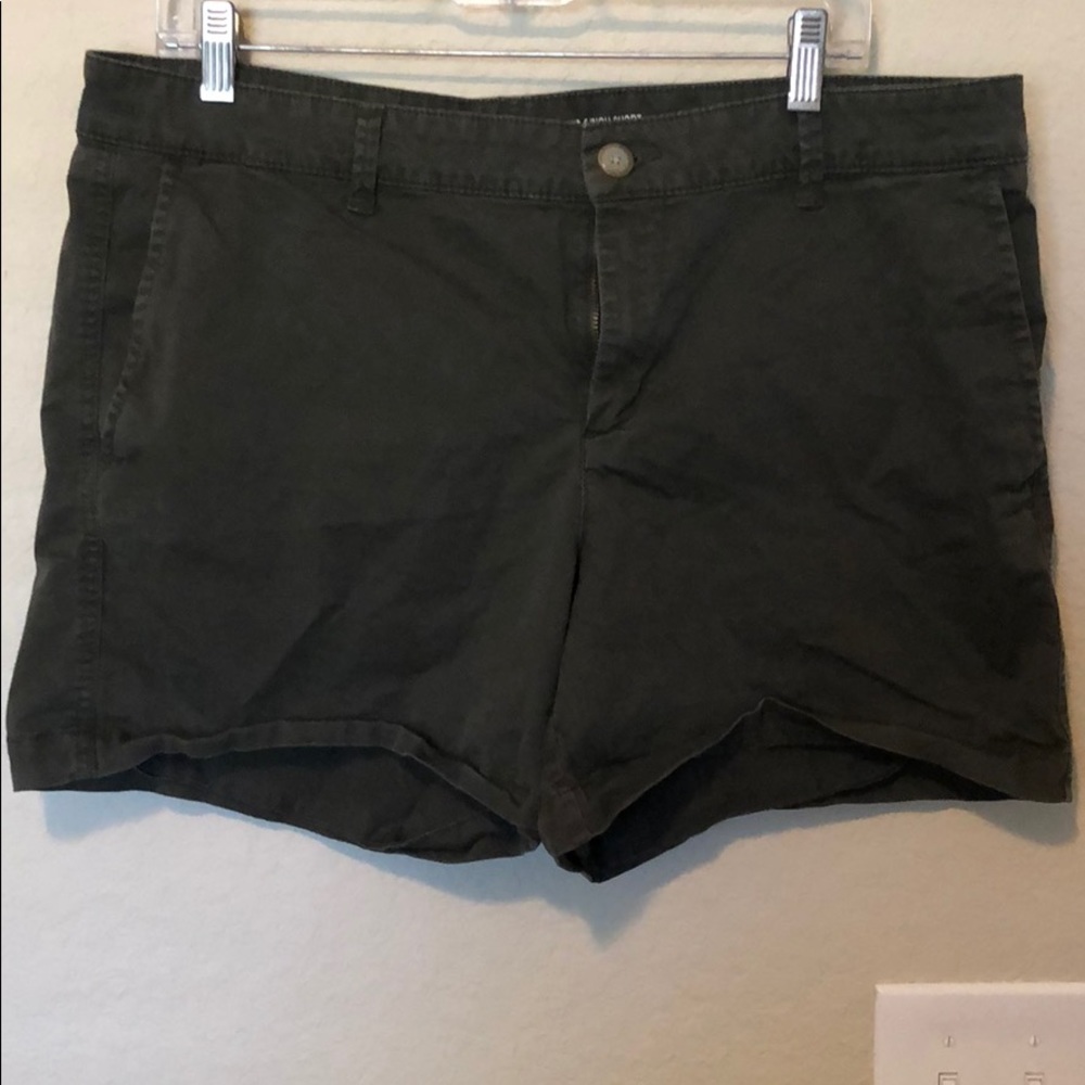 Gap girlfriend 5inch short